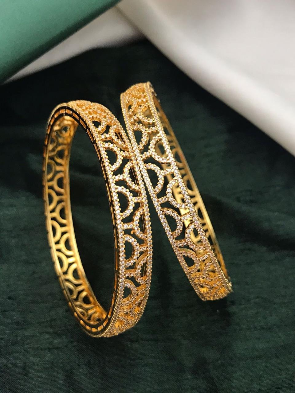 Fancy Stone Bangles D794576D