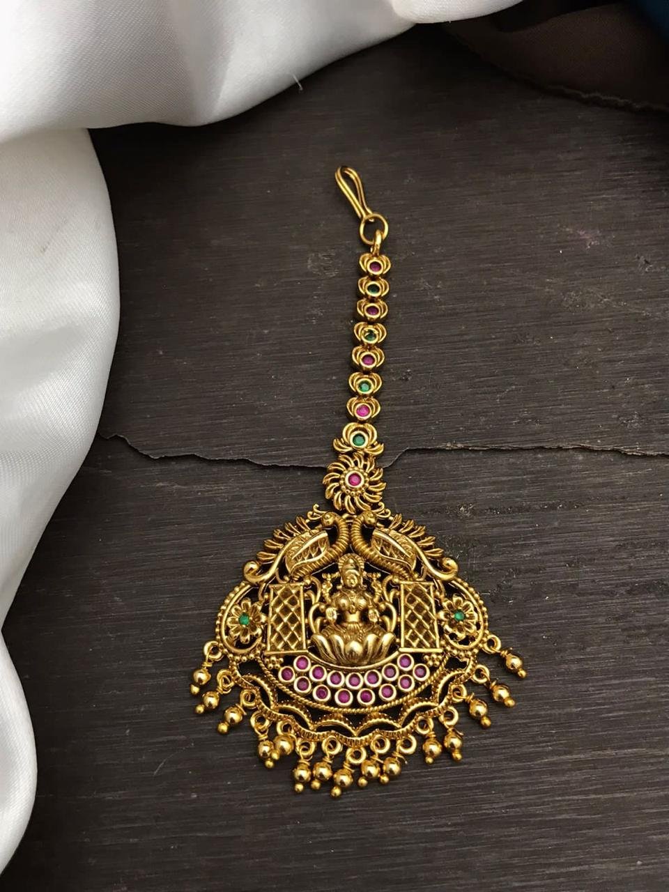 Fancy Stone Bangles D794576D