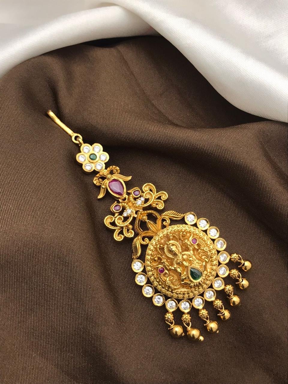 Fancy Stone Bangles D794576D