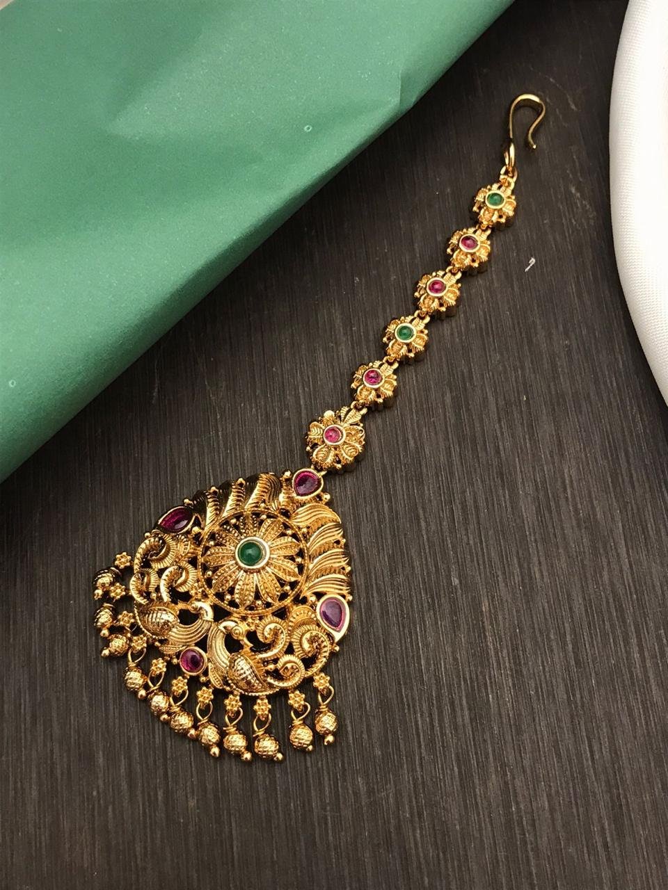 Fancy Stone Bangles D794576D